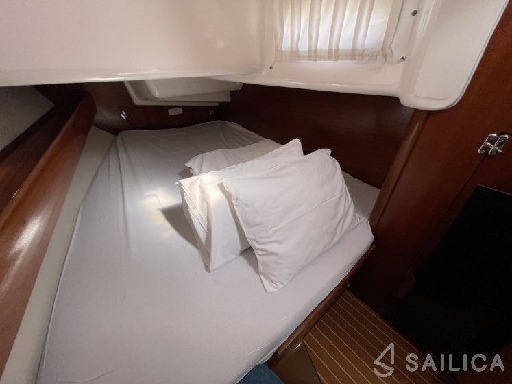 Bavaria 44 - Yacht Charter Sailica