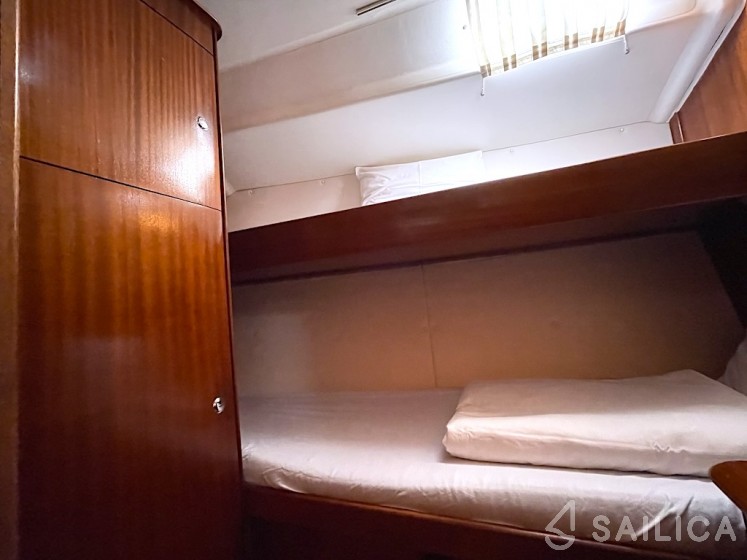 Bavaria 44 - Yacht Charter Sailica