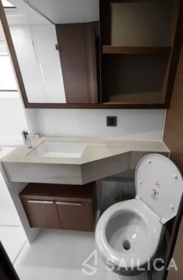 Lagoon 46  - Yacht Charter Sailica