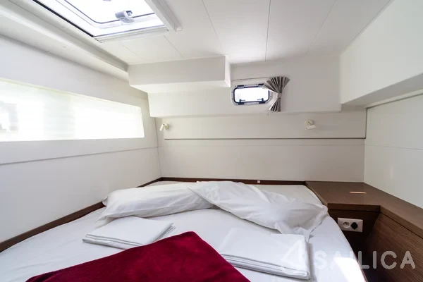 Lagoon 40 - Yacht Charter Sailica