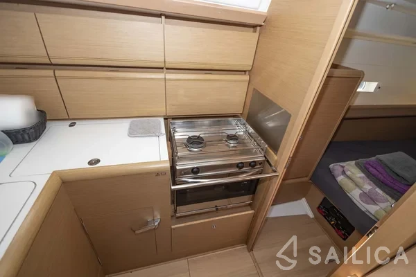 Sun Odyssey 389 - Yacht Charter Sailica