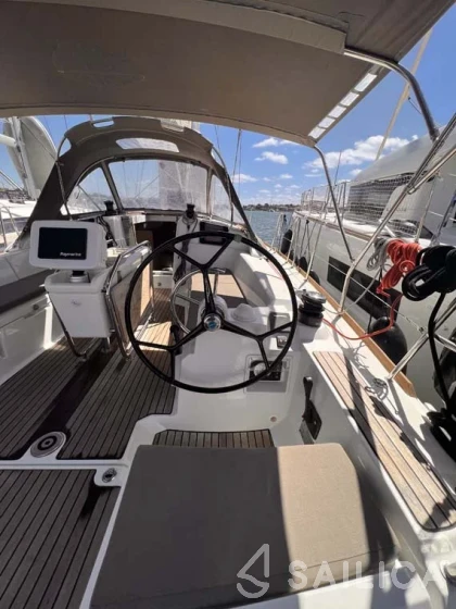 Sun Odyssey 389 - Yacht Charter Sailica