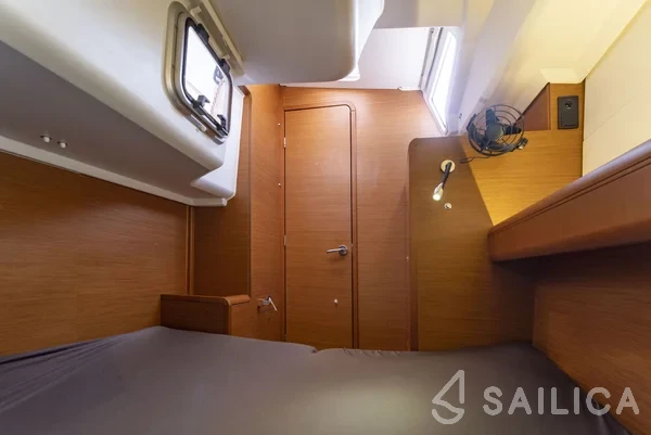 Sun Odyssey 389 - Yacht Charter Sailica