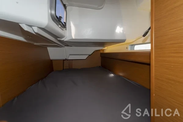 Sun Odyssey 389 - Yacht Charter Sailica