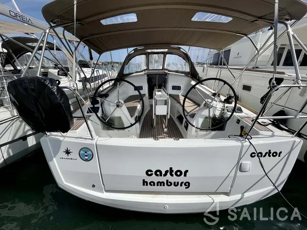 Sun Odyssey 349 - Yacht Charter Sailica