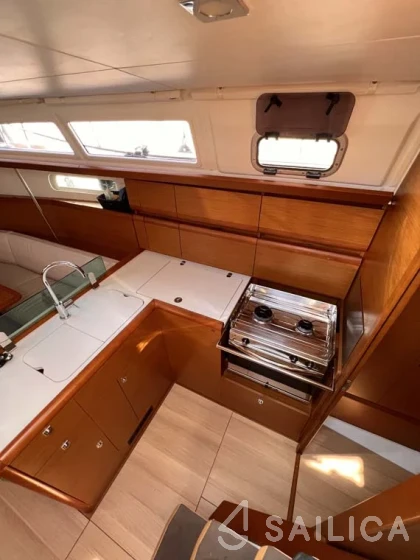 Sun Odyssey 389 - Yacht Charter Sailica