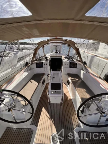 Sun Odyssey 389 - Yacht Charter Sailica