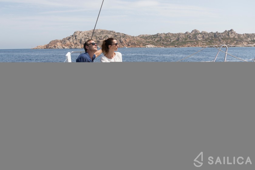 Oceanis 51.1 - Yacht Charter Sailica