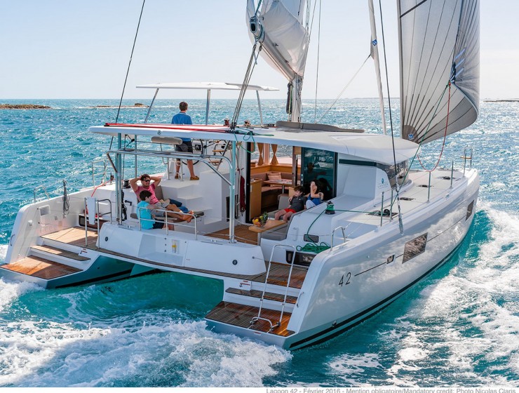 Lagoon 42 - Yacht Charter Sailica