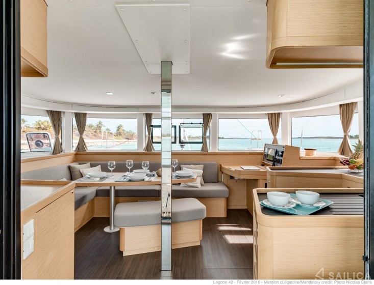 Lagoon 42 - Yacht Charter Sailica