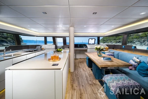 Sunreef 60 - Yacht Charter Sailica