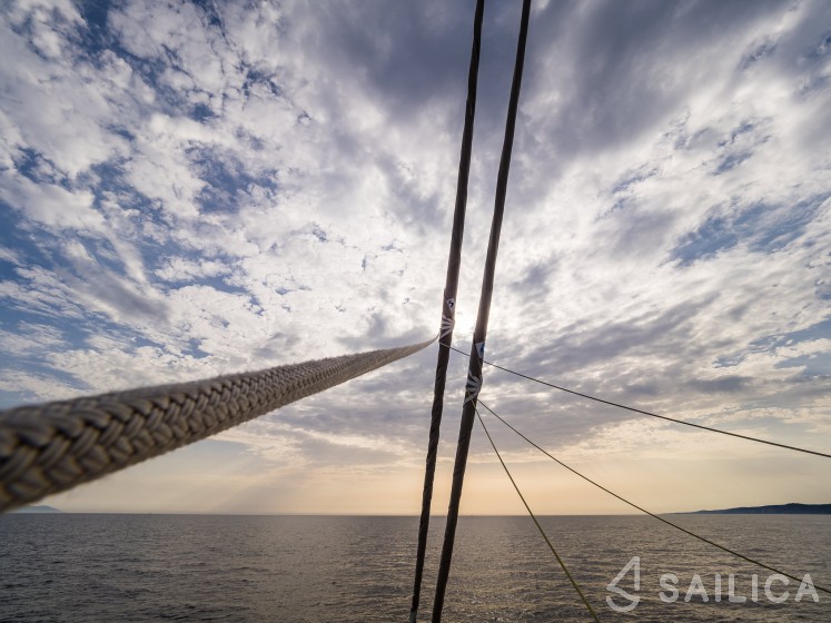Sunreef 60 - Yacht Charter Sailica