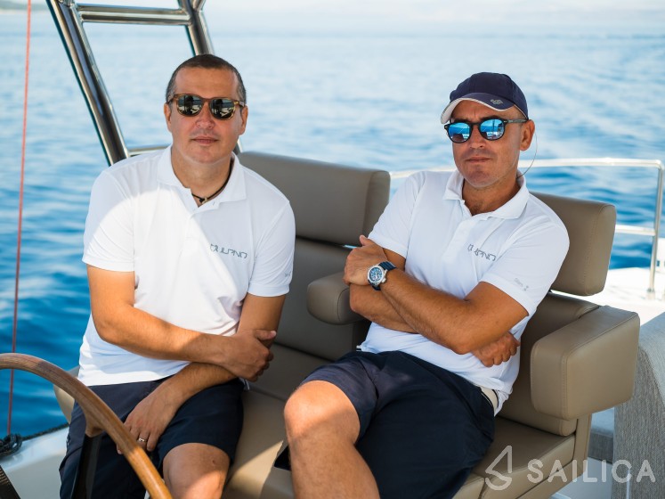 Sunreef 60 - Yacht Charter Sailica