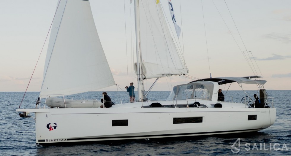 Oceanis 51.1 - Yacht Charter Sailica