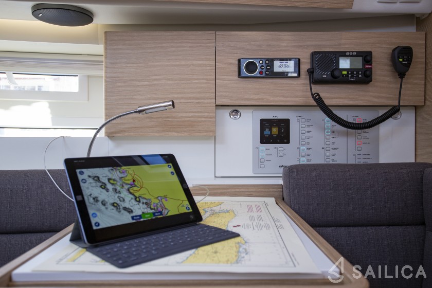 Elan 40 Impression - Yacht Charter Sailica