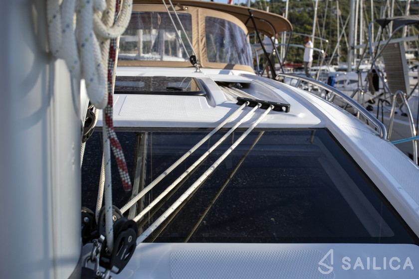 Elan 40 Impression - Yacht Charter Sailica