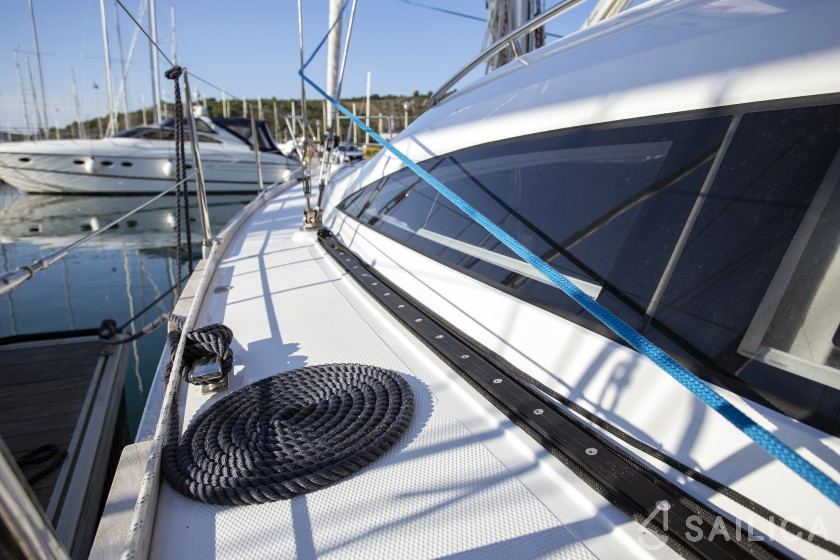 Elan 40 Impression - Yacht Charter Sailica