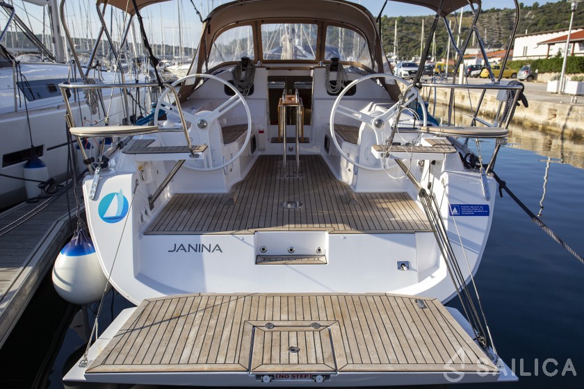 Elan 40 Impression - Yacht Charter Sailica