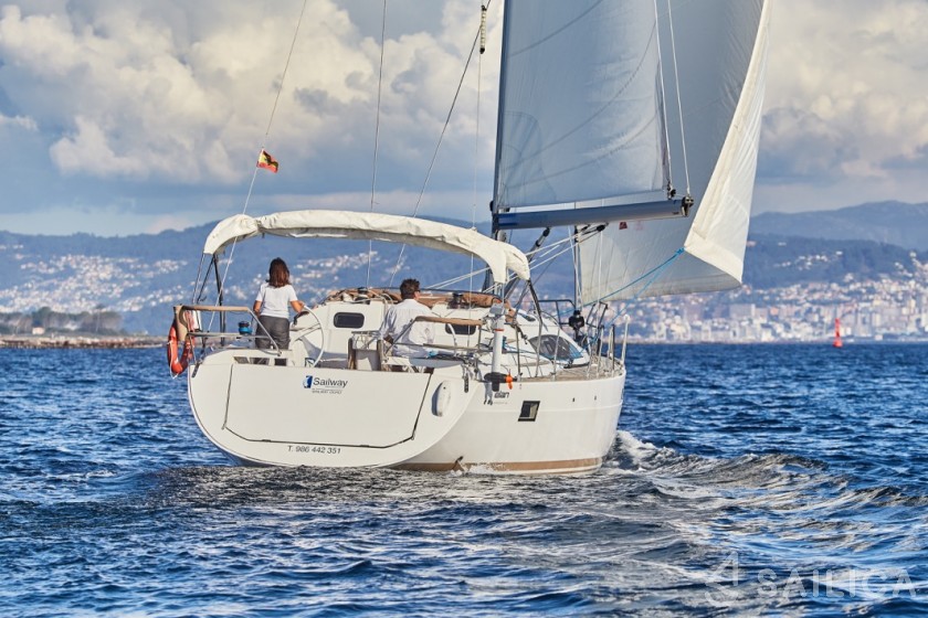 Elan 45 Impression - Yacht Charter Sailica
