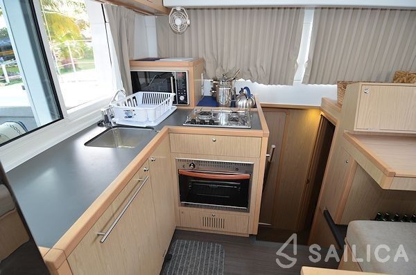 Lagoon 39 - Yacht Charter Sailica