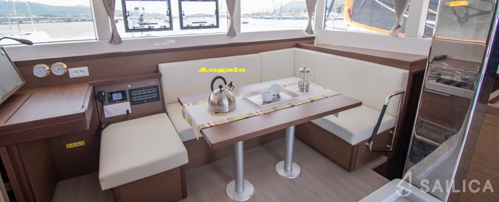 Lagoon 40 - Yacht Charter Sailica