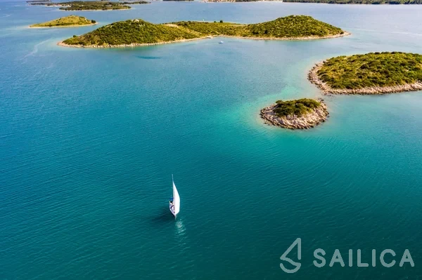 Elan 340 - Yacht Charter Sailica