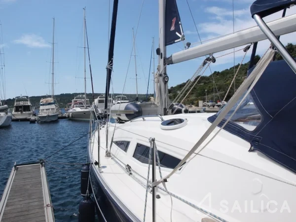 Elan 340 - Yacht Charter Sailica