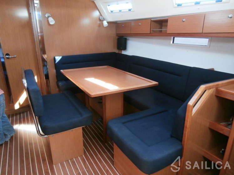 Bavaria 40 Cruiser - Yacht Charter Sailica