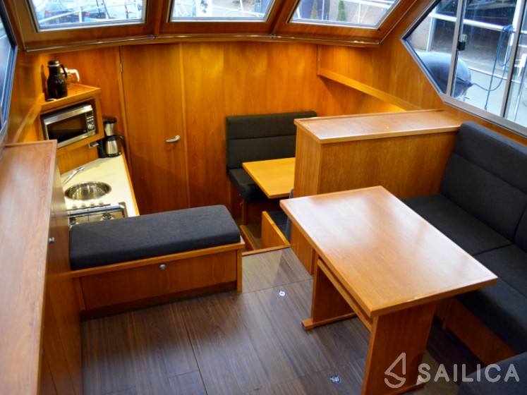 De Drait Renal 36 - Yacht Charter Sailica