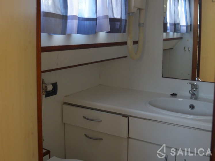 De Drait Safari Houseboat 1050 - Yacht Charter Sailica