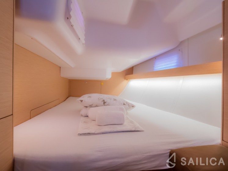 Elan 45 Impression - Yacht Charter Sailica