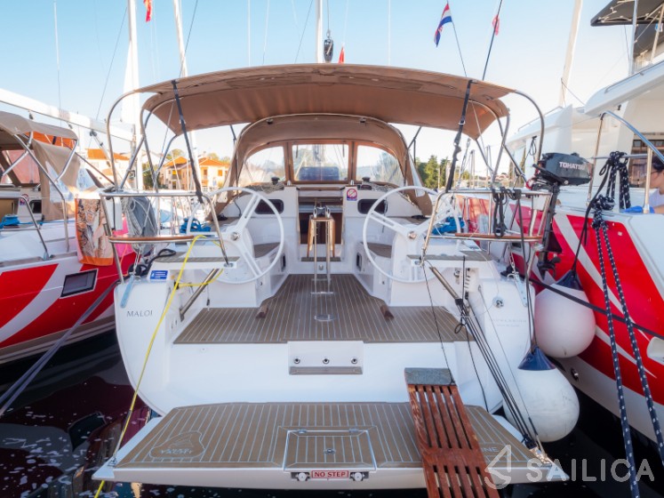 Elan 40 Impression - Yacht Charter Sailica