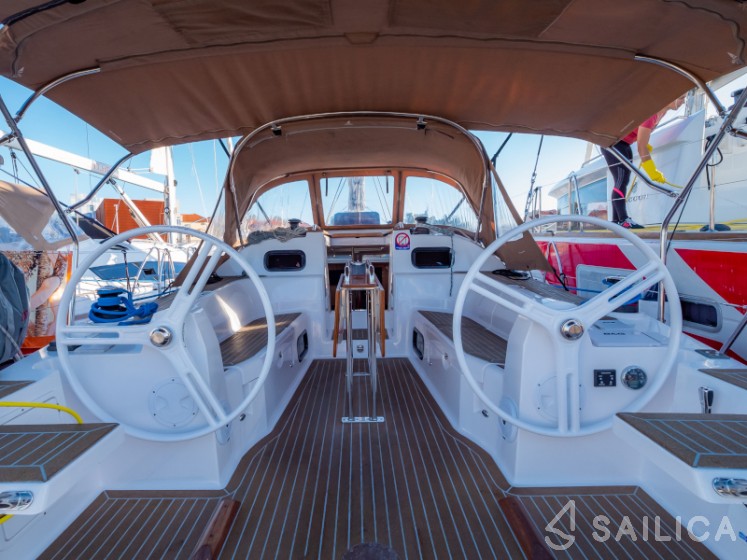 Elan 40 Impression - Yacht Charter Sailica