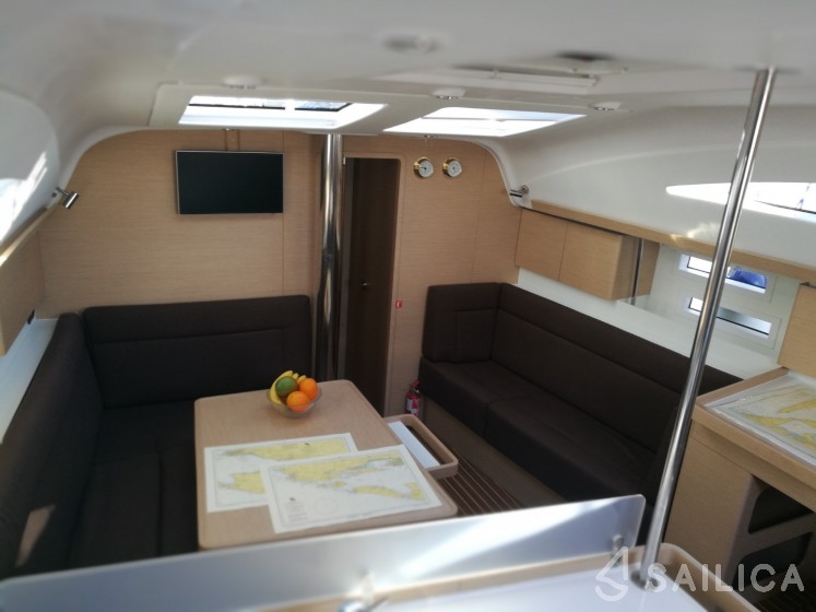 Elan 40 Impression - Yacht Charter Sailica