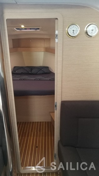 Elan 40 Impression - Yacht Charter Sailica