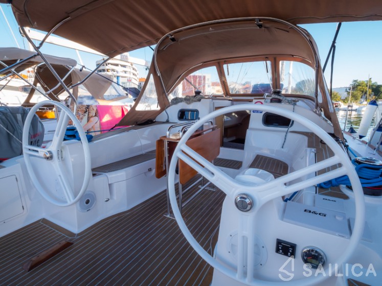 Elan 40 Impression - Yacht Charter Sailica