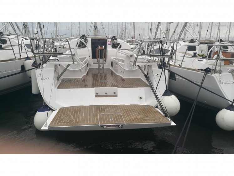 Elan 40 Impression - Yacht Charter Sailica