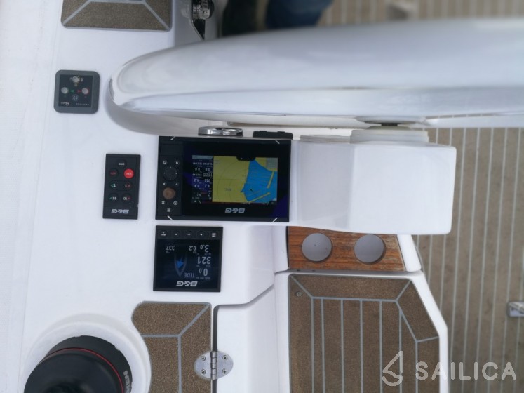 Elan 40 Impression - Yacht Charter Sailica