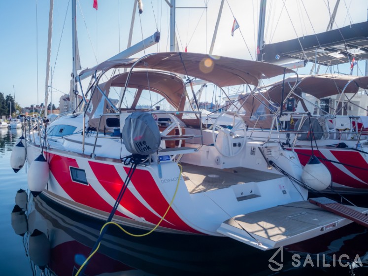Elan 40 Impression - Yacht Charter Sailica