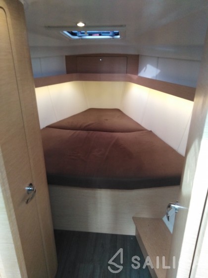Elan 40 Impression - Yacht Charter Sailica