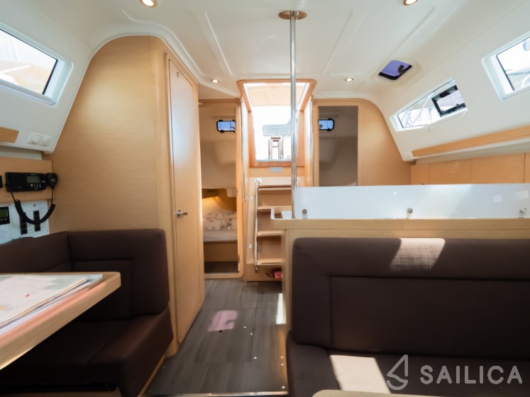 Elan 40 Impression - Yacht Charter Sailica