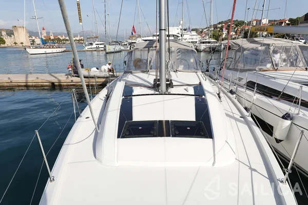 Oceanis 46.1 - Yacht Charter Sailica