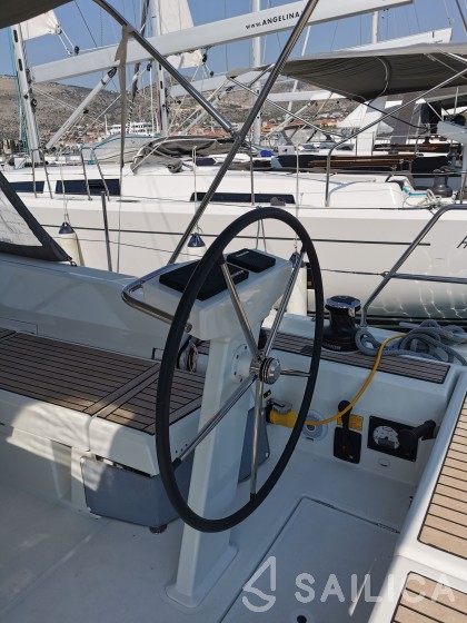 Oceanis 46.1 - Yacht Charter Sailica