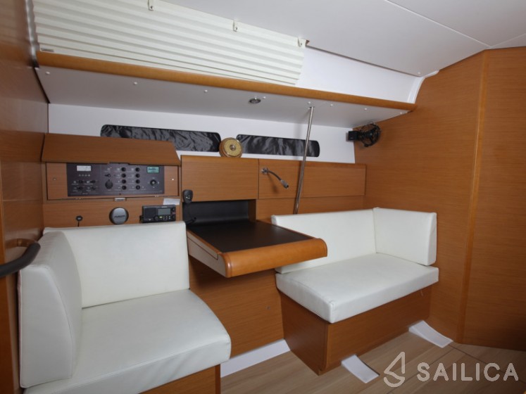 Sun Odyssey 439 - Yacht Charter Sailica