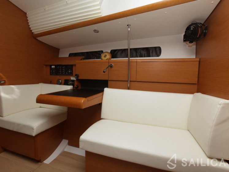 Sun Odyssey 439 - Yacht Charter Sailica