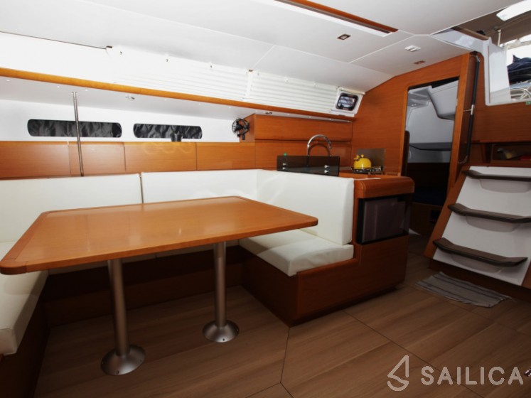 Sun Odyssey 439 - Yacht Charter Sailica