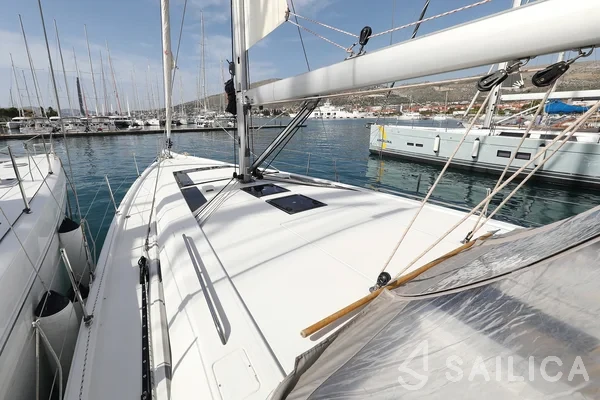 Oceanis 46.1 - Yacht Charter Sailica