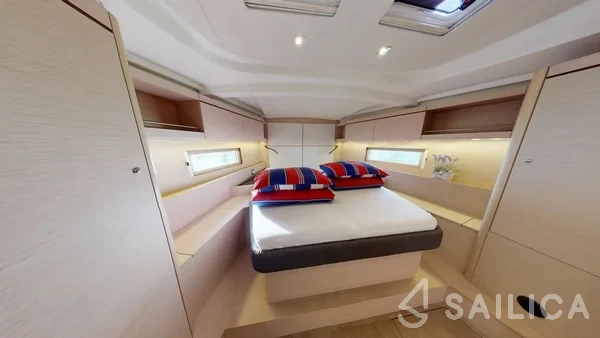 Oceanis 46.1 - Yacht Charter Sailica