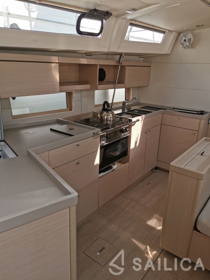 Oceanis 46.1 - Yacht Charter Sailica