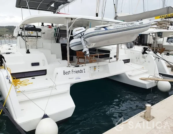 Lagoon 42 - Yacht Charter Sailica